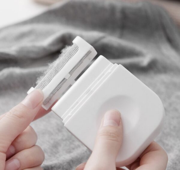 Portable Manual Sofa Clothes Cleaning Brushes - Image 10
