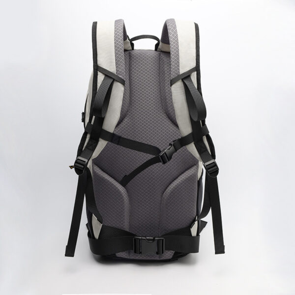 ⁦Large Capacity Waterproof Travel Riding Backpack⁩ - الصورة ⁦3⁩