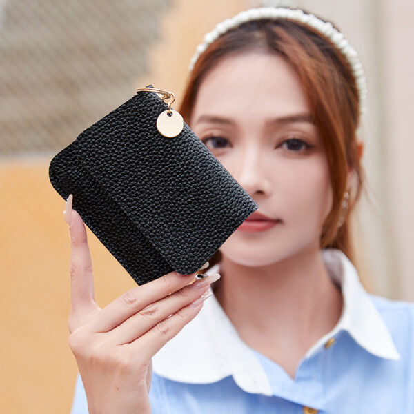 Women's Short Chic Multiple Card Slots Magnetic Snap Wallet - Image 4