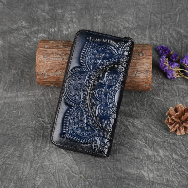 ⁦Ladies Leather Embossed Long Clutch Wallet⁩ - الصورة ⁦2⁩