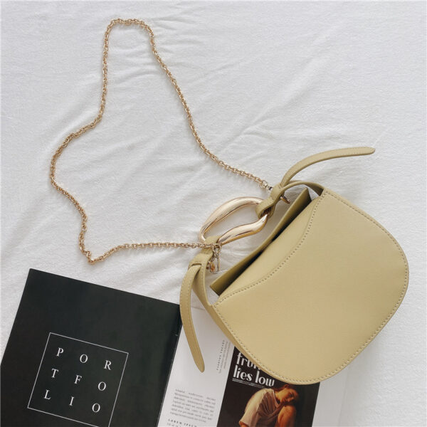 ⁦Apple Bag Niche Design Cowhide Chain Leather Messenger Small Bag⁩ - الصورة ⁦2⁩