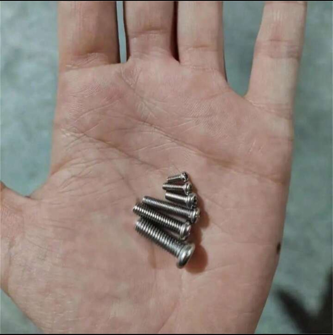 مجموعة 320 قطعة من براغي ومسامير وصواميل م